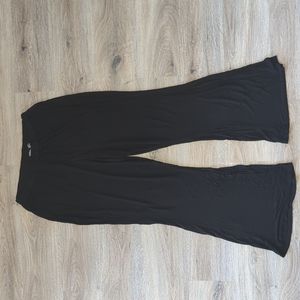 Women's Boohoo flare pants
